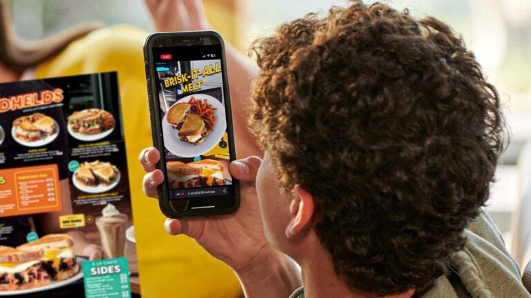 How Can Restaurants Use AR?